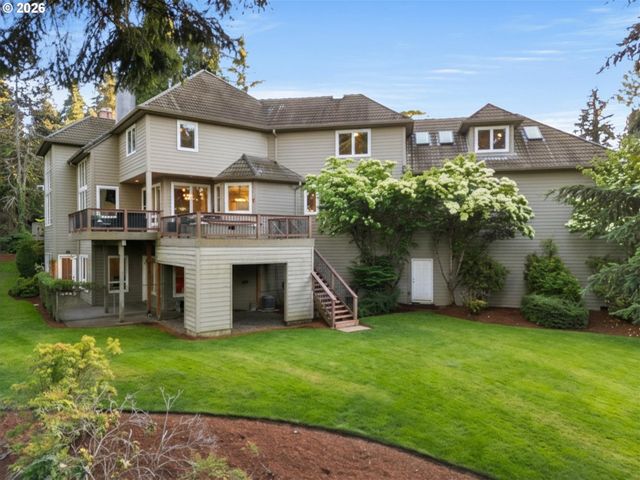 19700 WILDWOOD Dr, West Linn, OR 97068