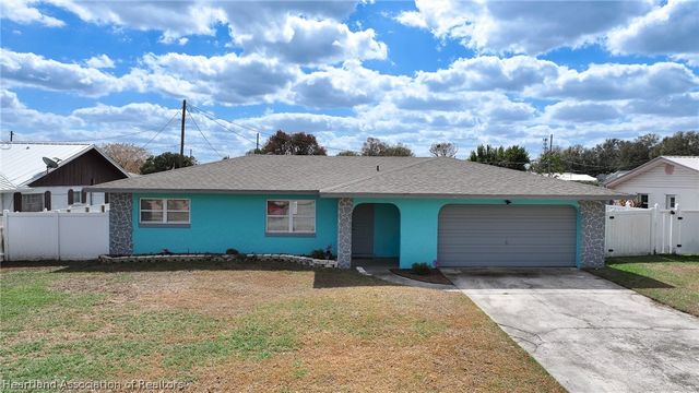 1511 Spring Hill Court, Sebring, FL 33870