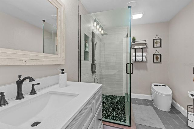 10021 N 53RD STREET, Tampa, FL 33617