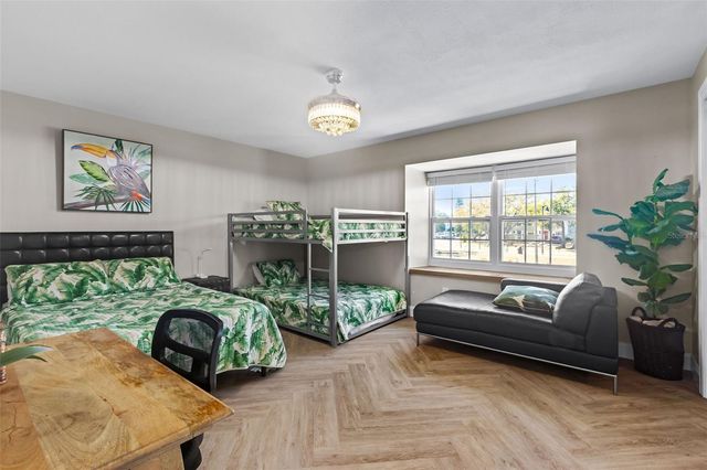 10021 N 53RD STREET, Tampa, FL 33617