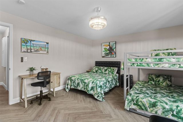 10021 N 53RD STREET, Tampa, FL 33617