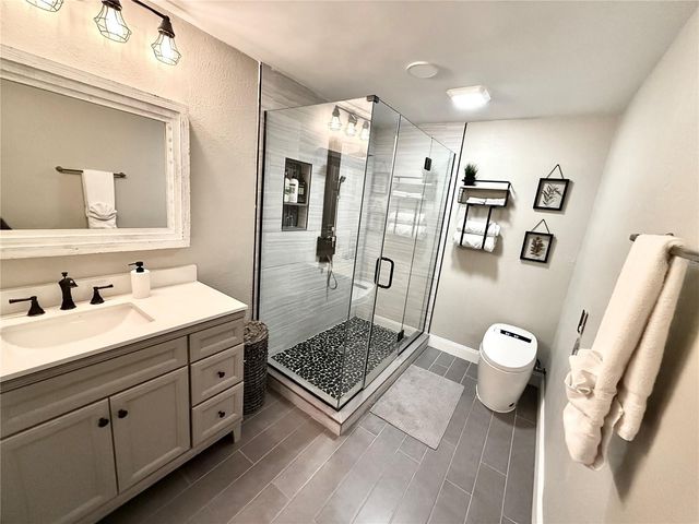 10021 N 53RD STREET, Tampa, FL 33617