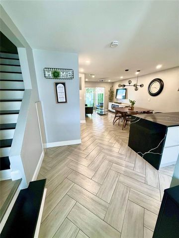 10021 N 53RD STREET, Tampa, FL 33617