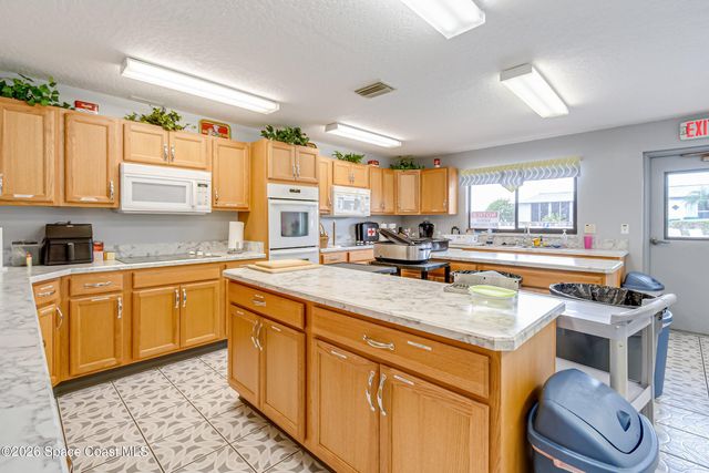 427 Horseshoe Bend Circle 151, Cocoa, FL 32926