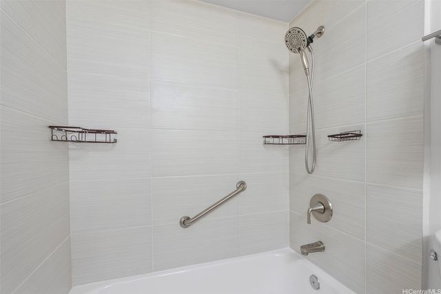 1069 Spencer Street 901, Honolulu, HI 96822