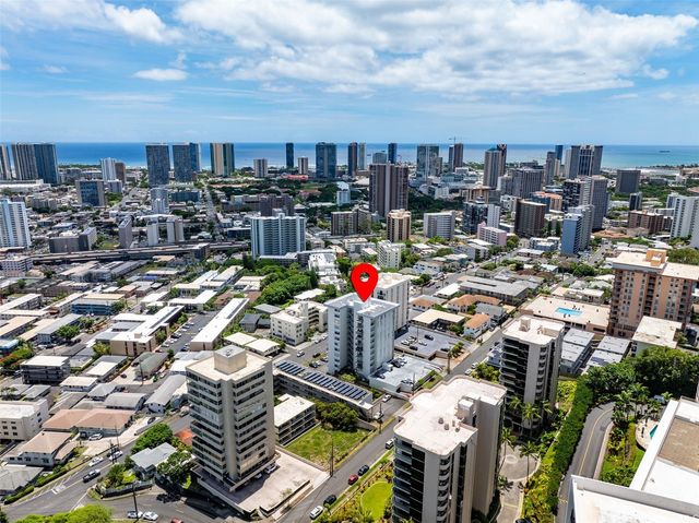 1069 Spencer Street 901, Honolulu, HI 96822