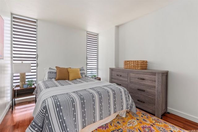1069 Spencer Street 901, Honolulu, HI 96822