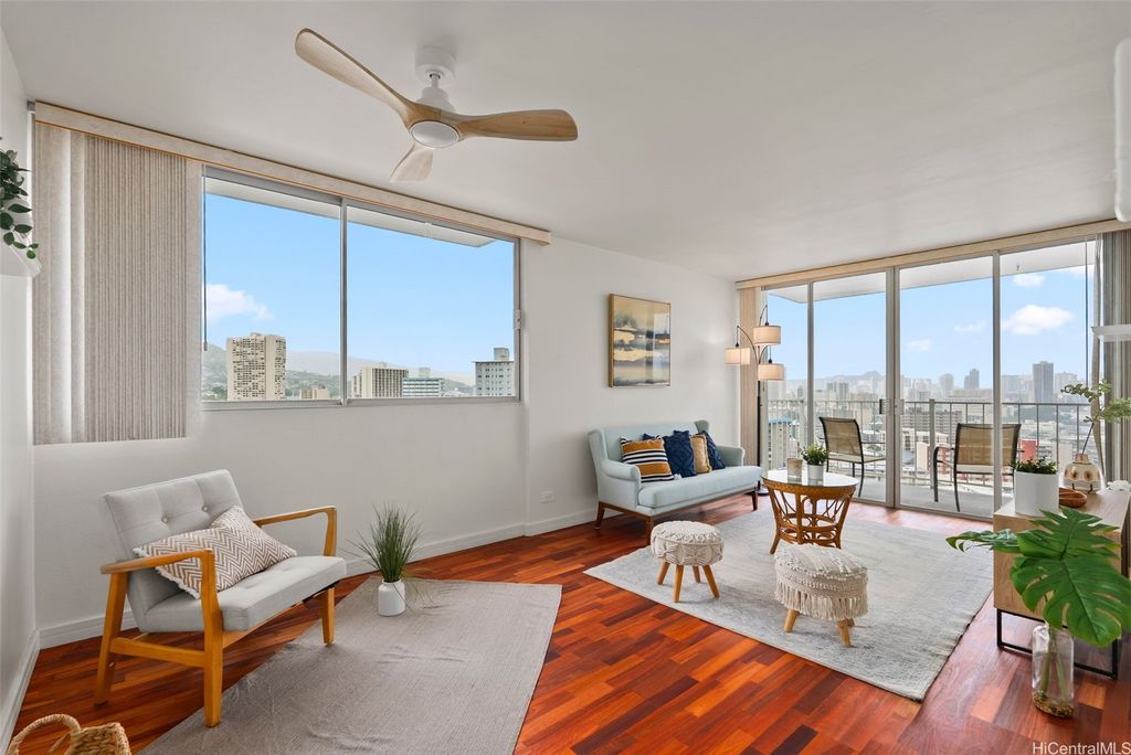 1069 Spencer Street 901, Honolulu, HI 96822