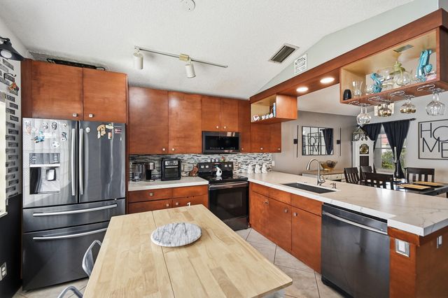 7069 Burgess Drive, Lake Worth, FL 33467
