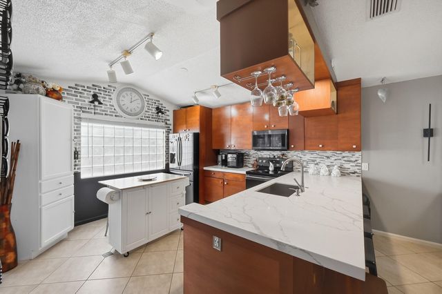 7069 Burgess Drive, Lake Worth, FL 33467