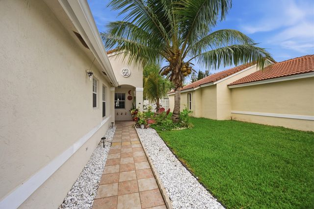 7069 Burgess Drive, Lake Worth, FL 33467