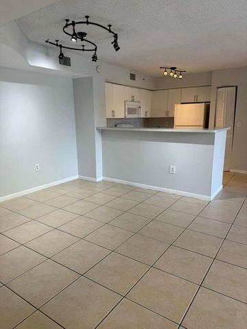 4808 N State Road 7 204, Coconut Creek, FL 33073