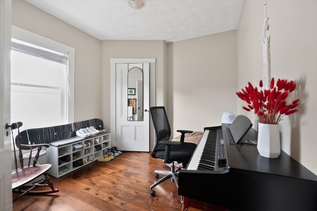 32 Grant Avenue, Brockton, MA 02301
