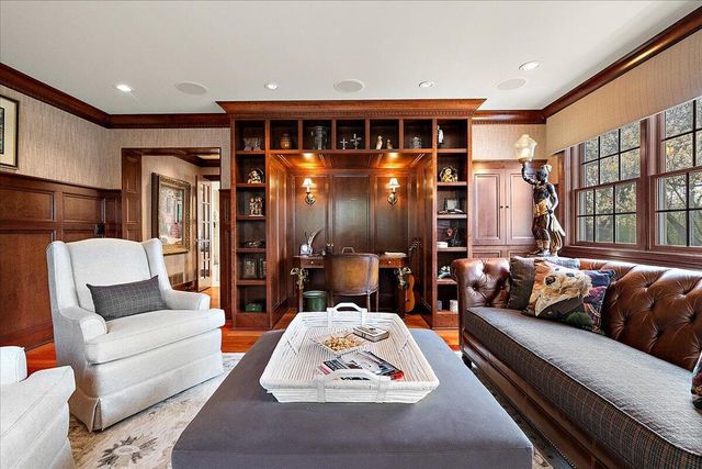 3155 Lake Drive SE, East Grand Rapids, MI 49506