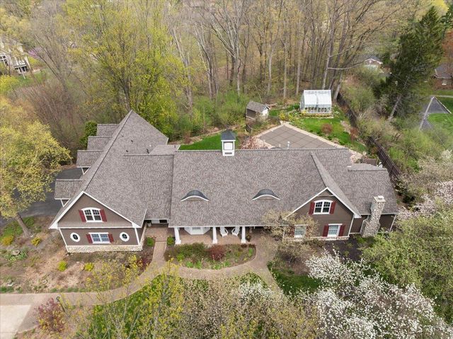 3155 Lake Drive SE, East Grand Rapids, MI 49506