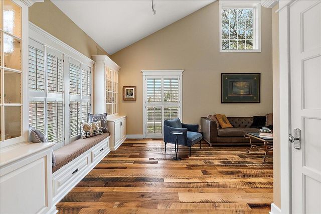 3155 Lake Drive SE, East Grand Rapids, MI 49506