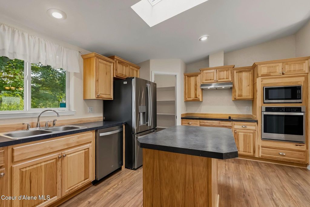 1100 Kootenai Cutoff Rd, #50, Ponderay, ID 83852 photo 5