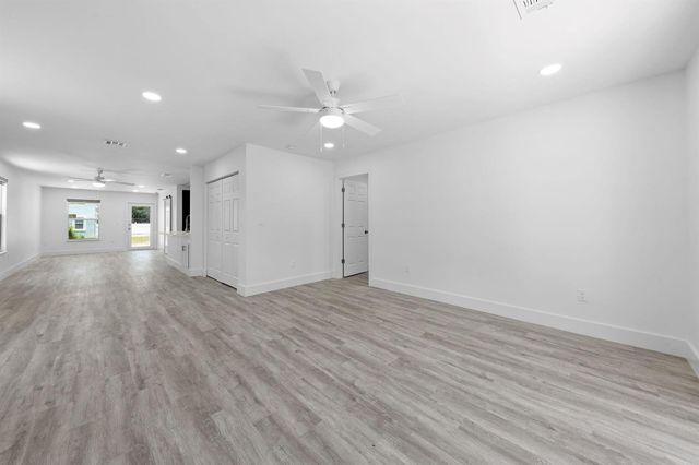 720 Mcintosh Street, West Palm Beach, FL 33405