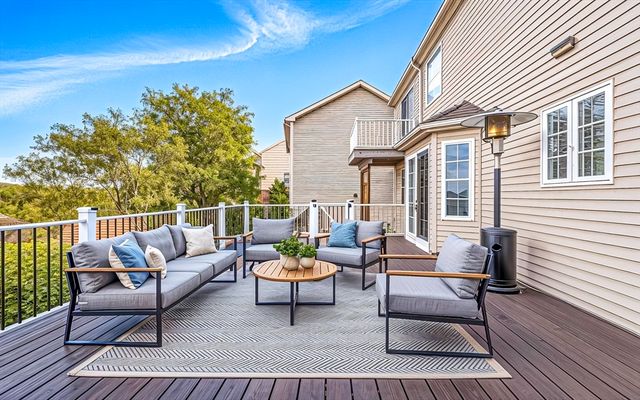 37 Mohave Rd, Worcester, MA 01606