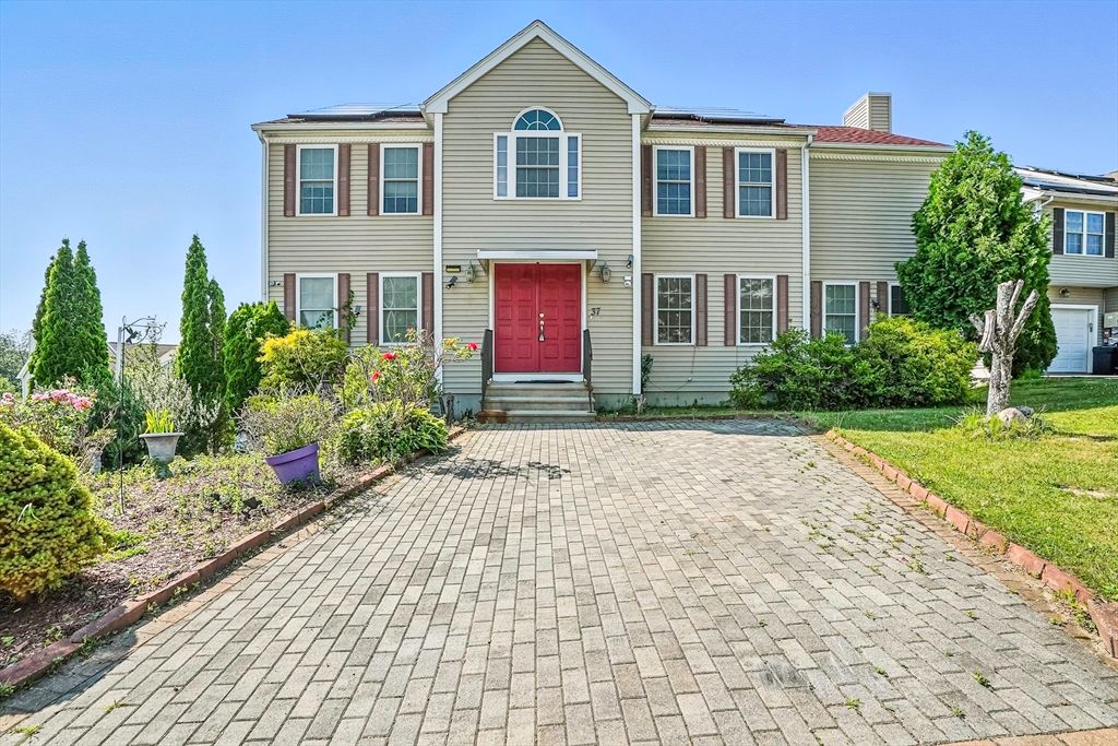 37 Mohave Rd, Worcester, MA 01606