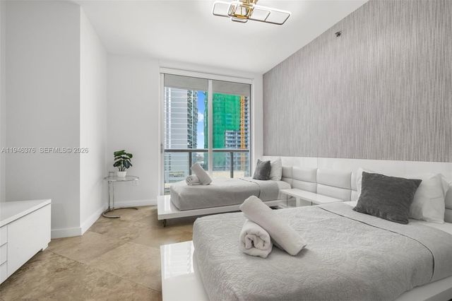 485 Brickell Ave 1804, Miami, FL 33131