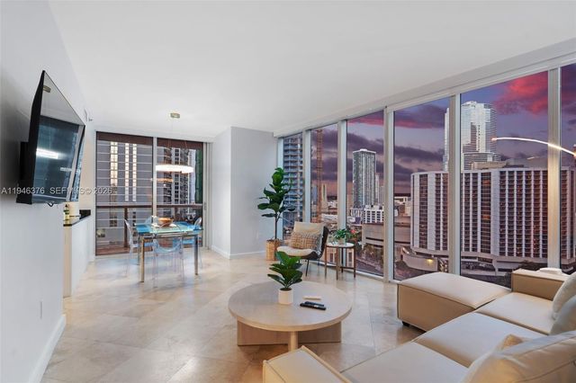 485 Brickell Ave 1804, Miami, FL 33131