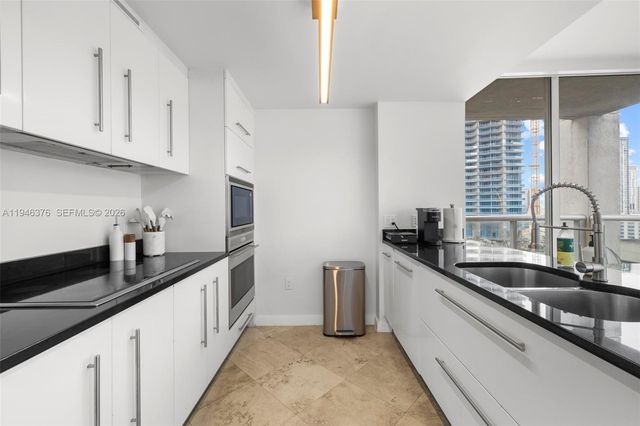 485 Brickell Ave 1804, Miami, FL 33131