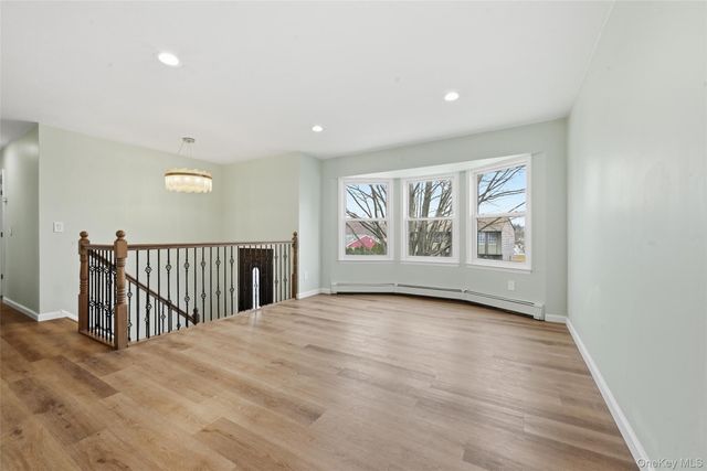 9 Harmony Lane, Glen Cove, NY 11542