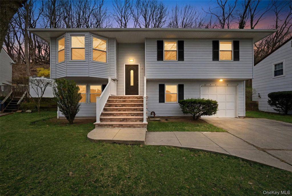 9 Harmony Lane, Glen Cove, NY 11542