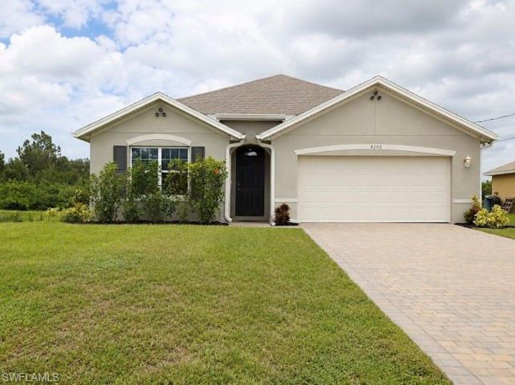 4202 13th ST SW, LEHIGH ACRES, FL 33976 — photo 2