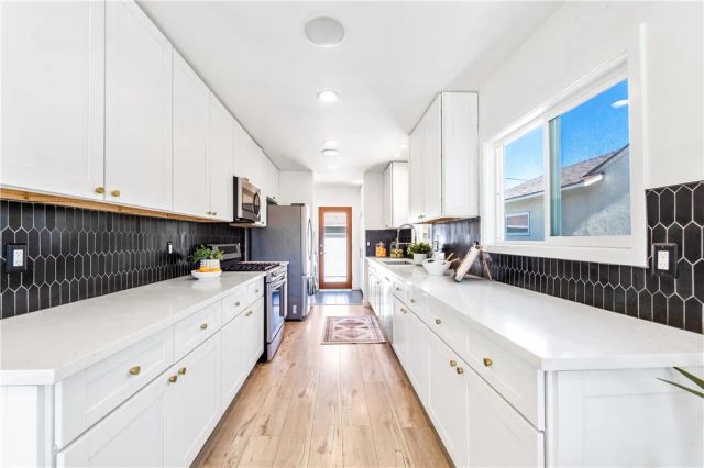 6023 Greenmeadow, Lakewood, CA 90713