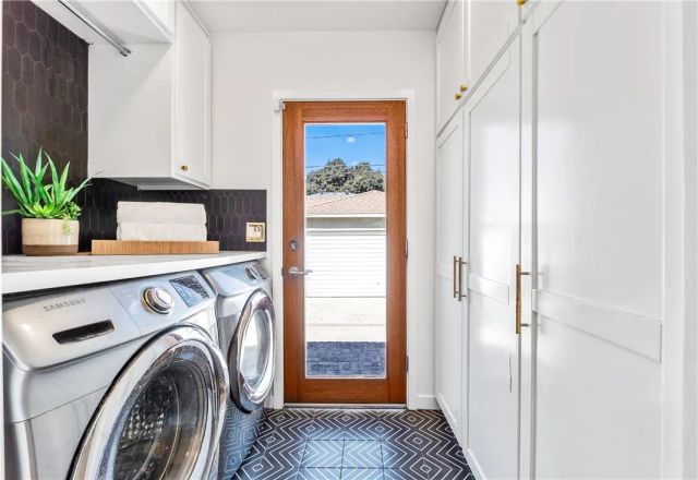 6023 Greenmeadow, Lakewood, CA 90713