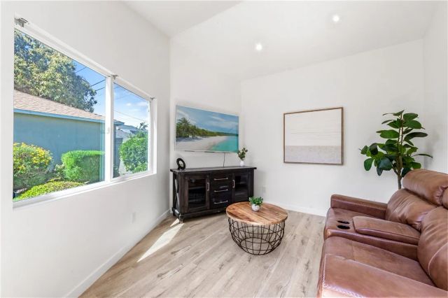 6023 Greenmeadow, Lakewood, CA 90713