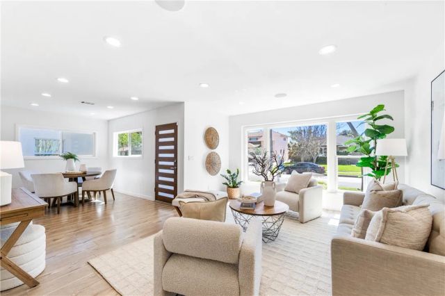 6023 Greenmeadow, Lakewood, CA 90713