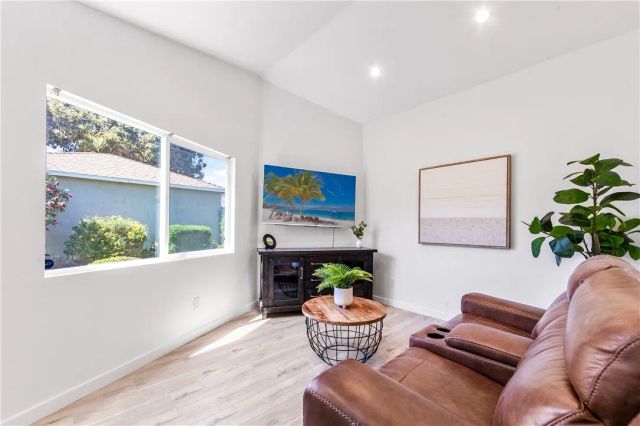 6023 Greenmeadow, Lakewood, CA 90713