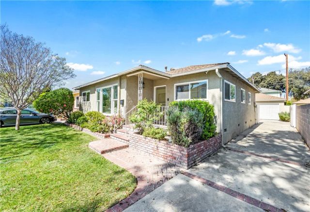 6023 Greenmeadow, Lakewood, CA 90713