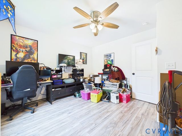 25 Dogwood Ln, Cumberland, VA 23040