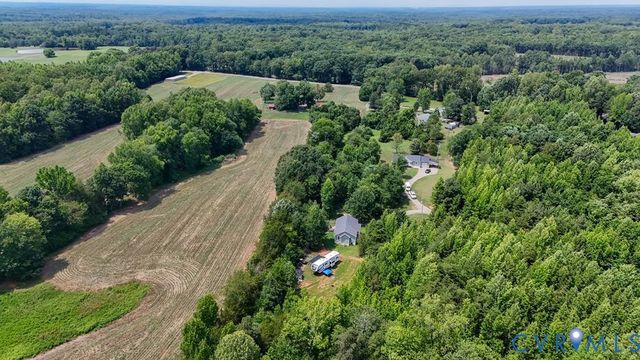 25 Dogwood Ln, Cumberland, VA 23040