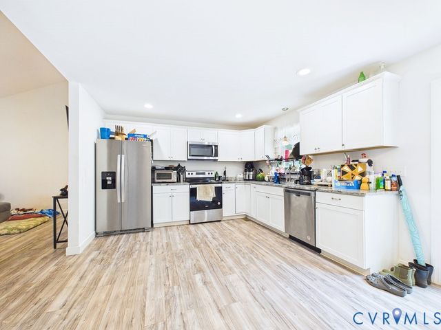25 Dogwood Ln, Cumberland, VA 23040