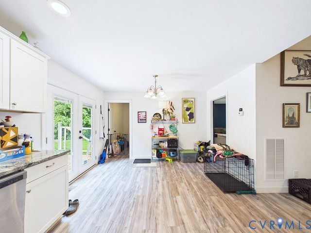 25 Dogwood Ln, Cumberland, VA 23040