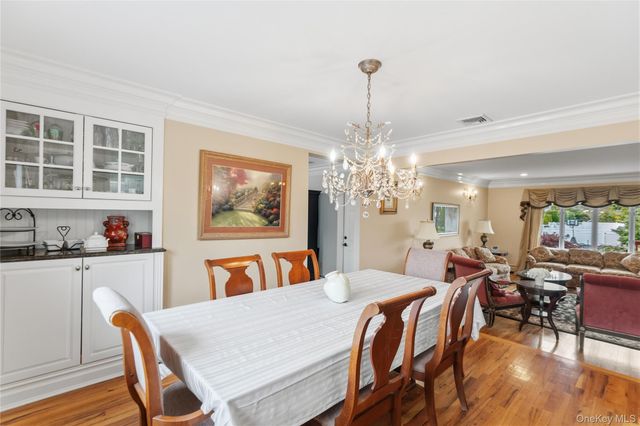 30 Jeanette Drive, Massapequa, NY 11758