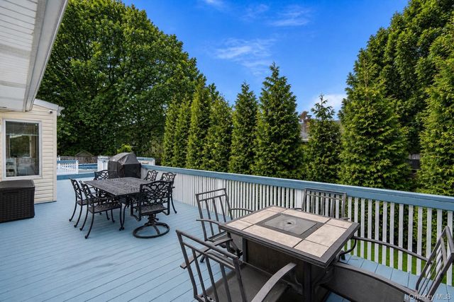 30 Jeanette Drive, Massapequa, NY 11758