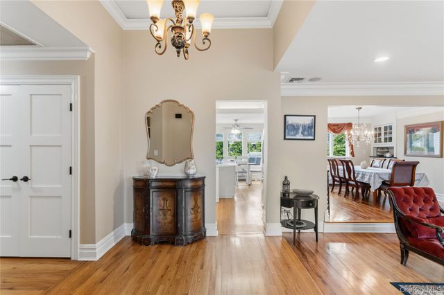 30 Jeanette Drive, Massapequa, NY 11758