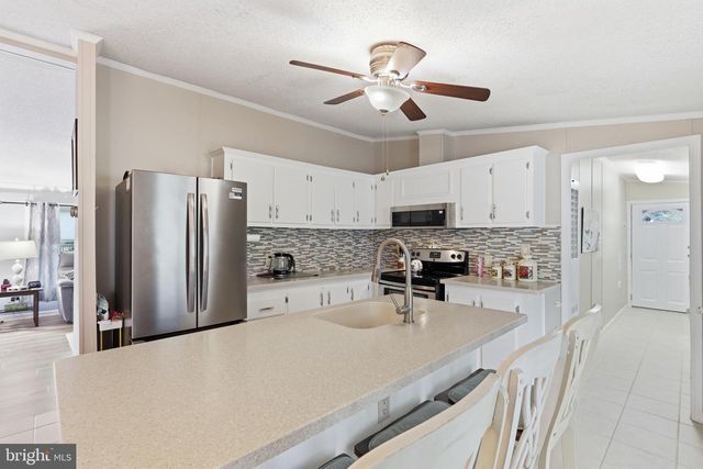 10 CIRCLE DR, Milton, DE 19968