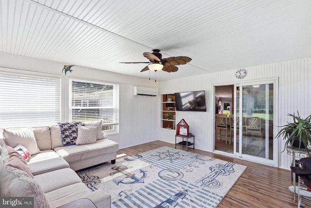 10 CIRCLE DR, Milton, DE 19968