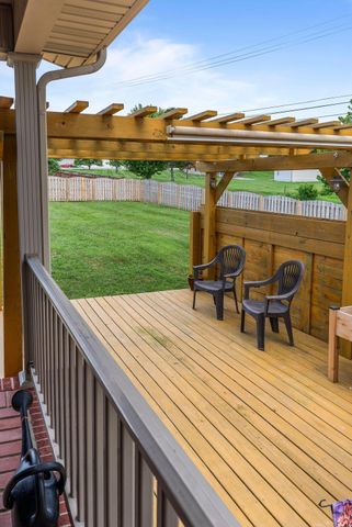 100 Dove Run Circle, Georgetown, KY 40324