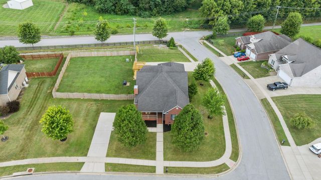 100 Dove Run Circle, Georgetown, KY 40324