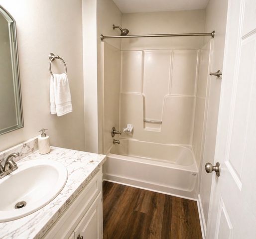 805 Leigh Ann Dr, Clarksville, TN 37042