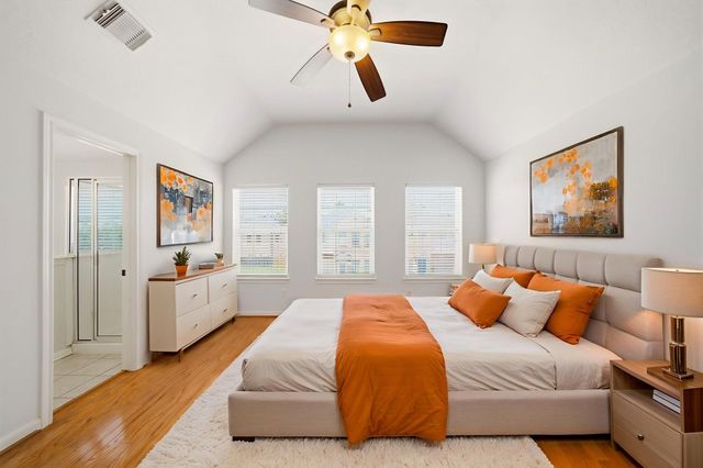 218 Plaza Del Sol Park, Houston, TX 77020