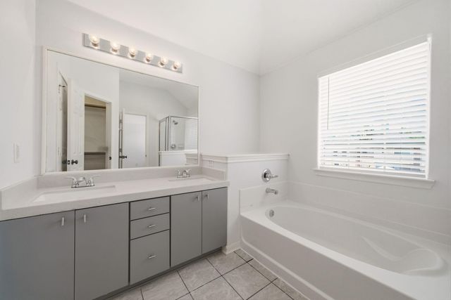 218 Plaza Del Sol Park, Houston, TX 77020